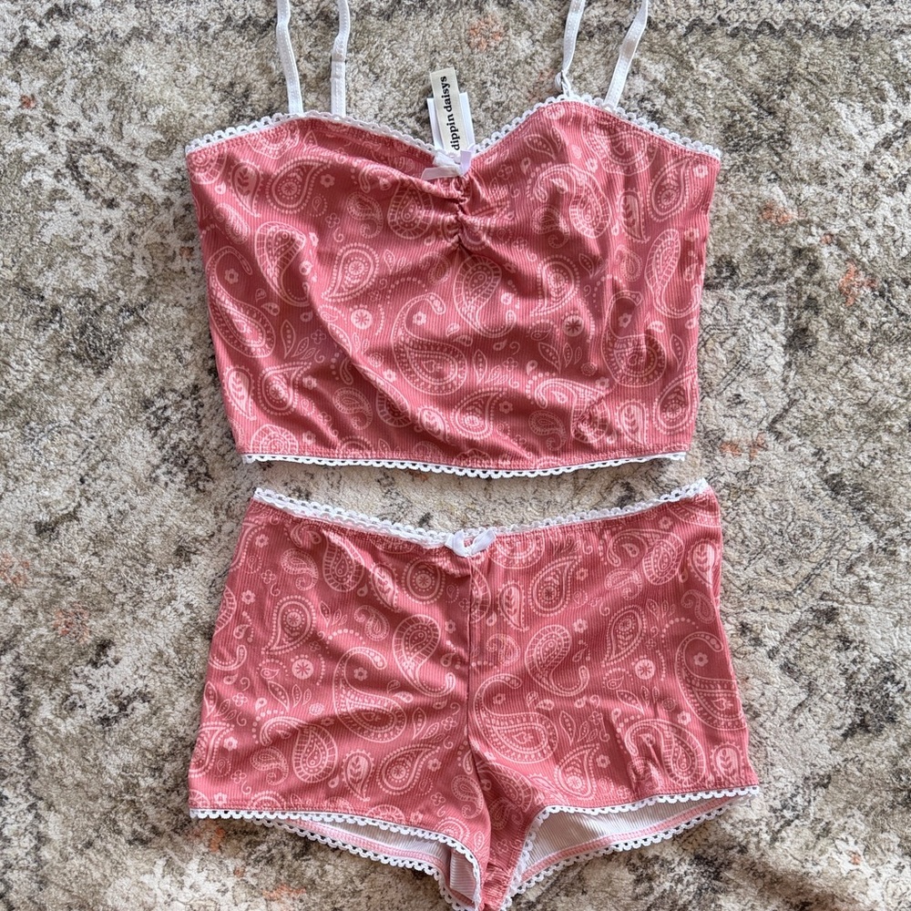 Dippin Daisy’s Set size Small